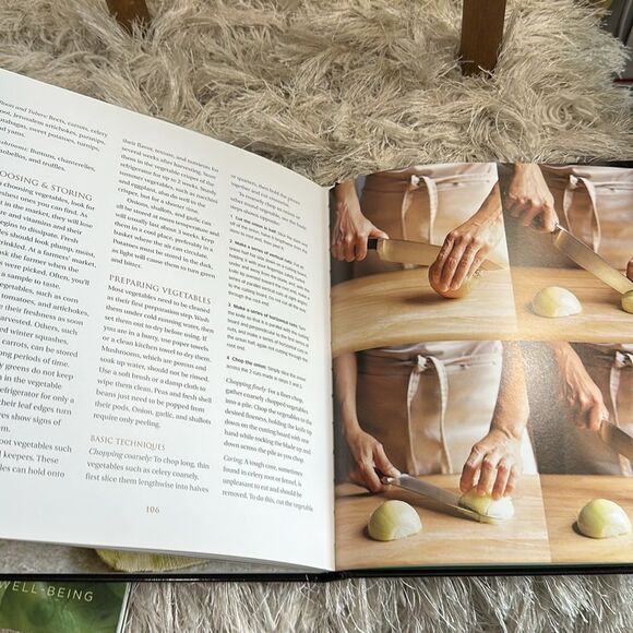 Williams-Sonoma Starters New Healthy Kitchen & Vegetable Cookbook Bundle - Picture 7 of 17